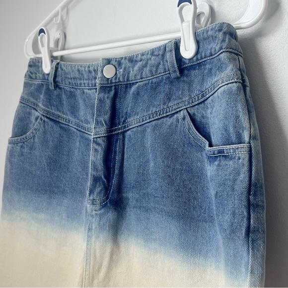 Le Lis Collection Denim Skirt Ombre Blue White Fringe NEW Size Medium Cotton - Picture 2 of 9
